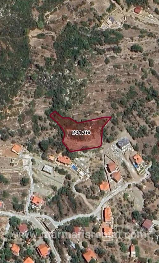 Feld Zu verkaufen in Söğüt Bz. Marmaris - Tourismus-Zonierung - 2.100 m²