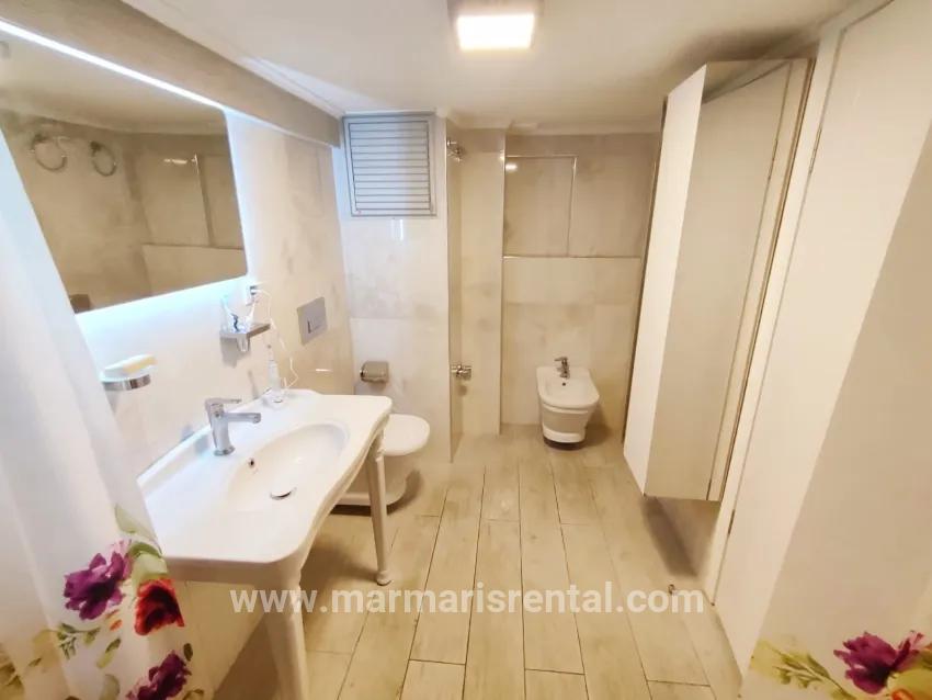 2+1-Zimmer Appartement Zu verkaufen in Çıldır Bz. Marmaris - 100 m²