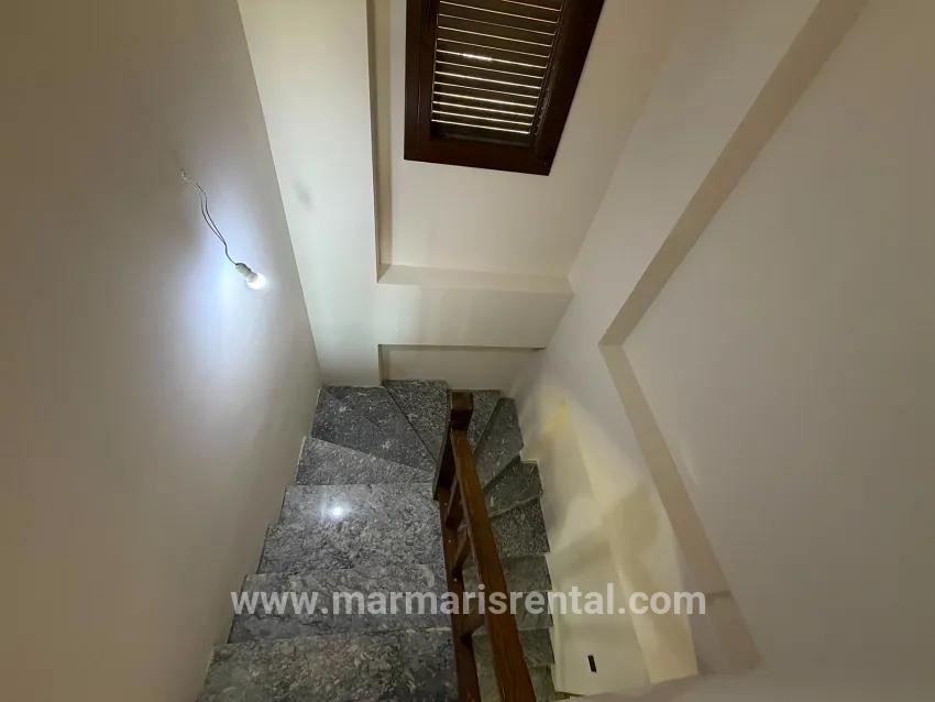 5+1-Zimmer Villa Zu vermieten in Çetibeli Bz. Marmaris - 220 m²