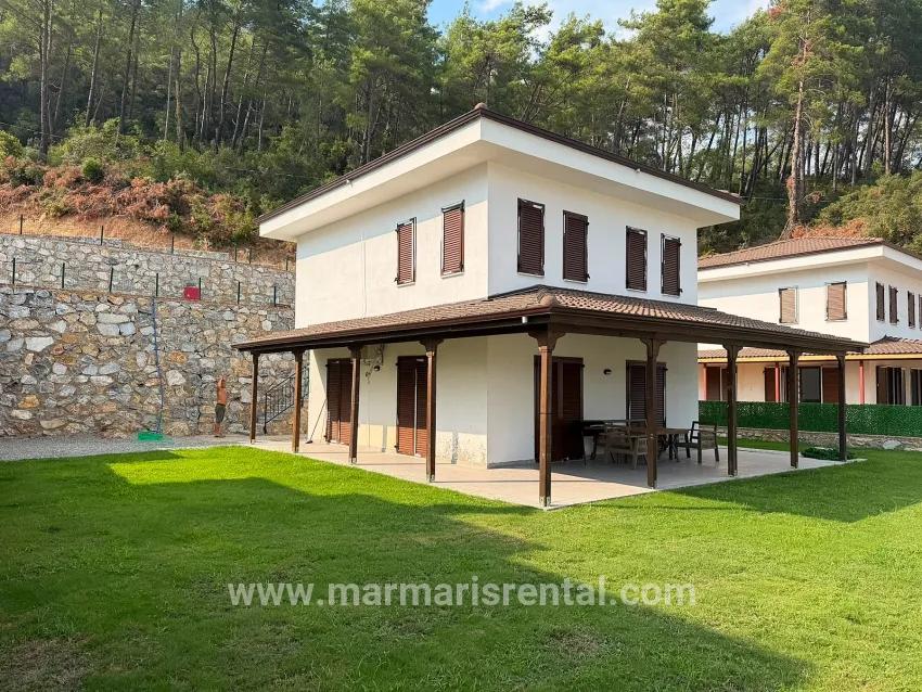5+1-Zimmer Villa Zu vermieten in Çetibeli Bz. Marmaris - 220 m²