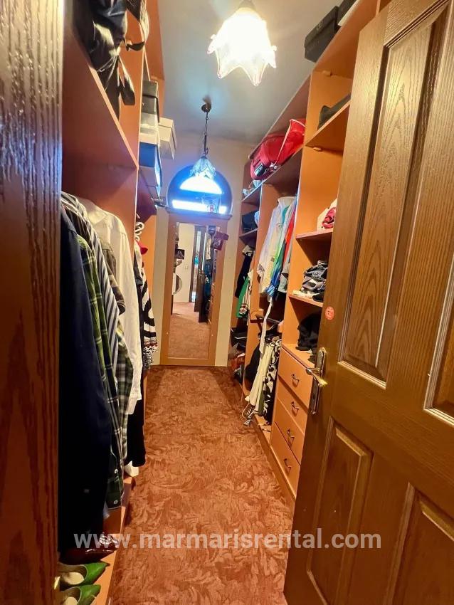 4+2-Zimmer Einfamilienhaus Zu verkaufen in Armutalan Bz. Marmaris - 970 m²