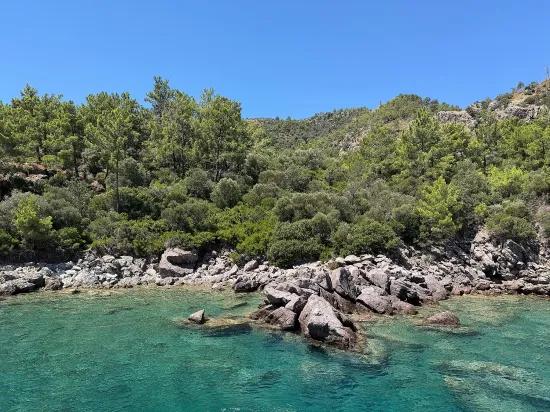 Marmaris Im Turunç-viertel direkt am Meer 4700 m2 kontrollierter Nutzungsbereich