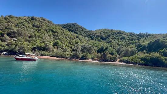 Marmaris Paradiesinsel zu verkaufen 2000 m2 Dorf