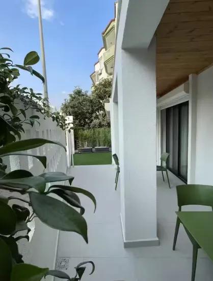 Marmaris Çıldır Mahallesi Garten Parterre Luxus Wohnungen zum Verkauf