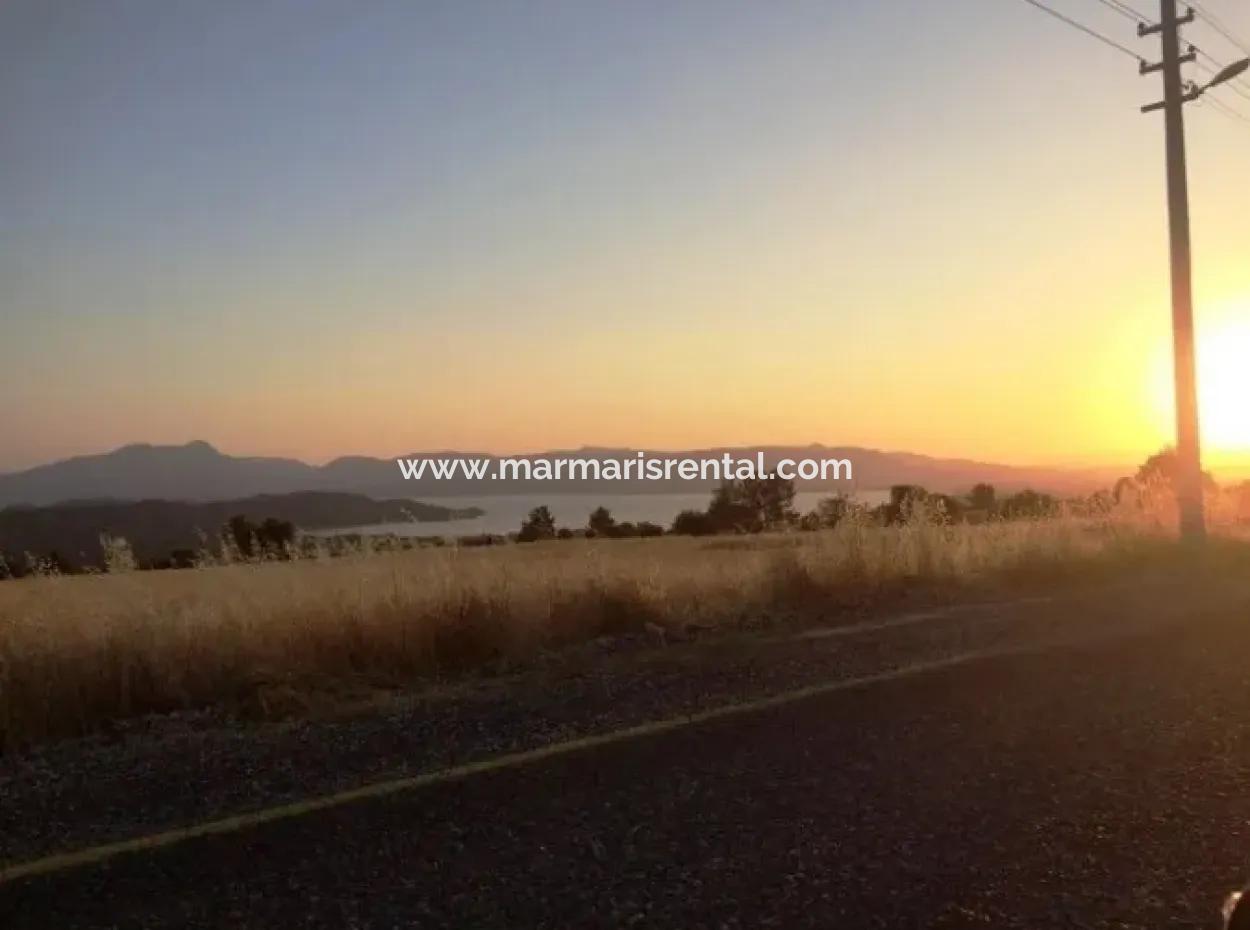 Die Stadt Von Köycegiz, Grundstück Zum Verkauf 19000M2 Ausbildung Absolvierte Er Das Viertel Mit Blick Auf Den See