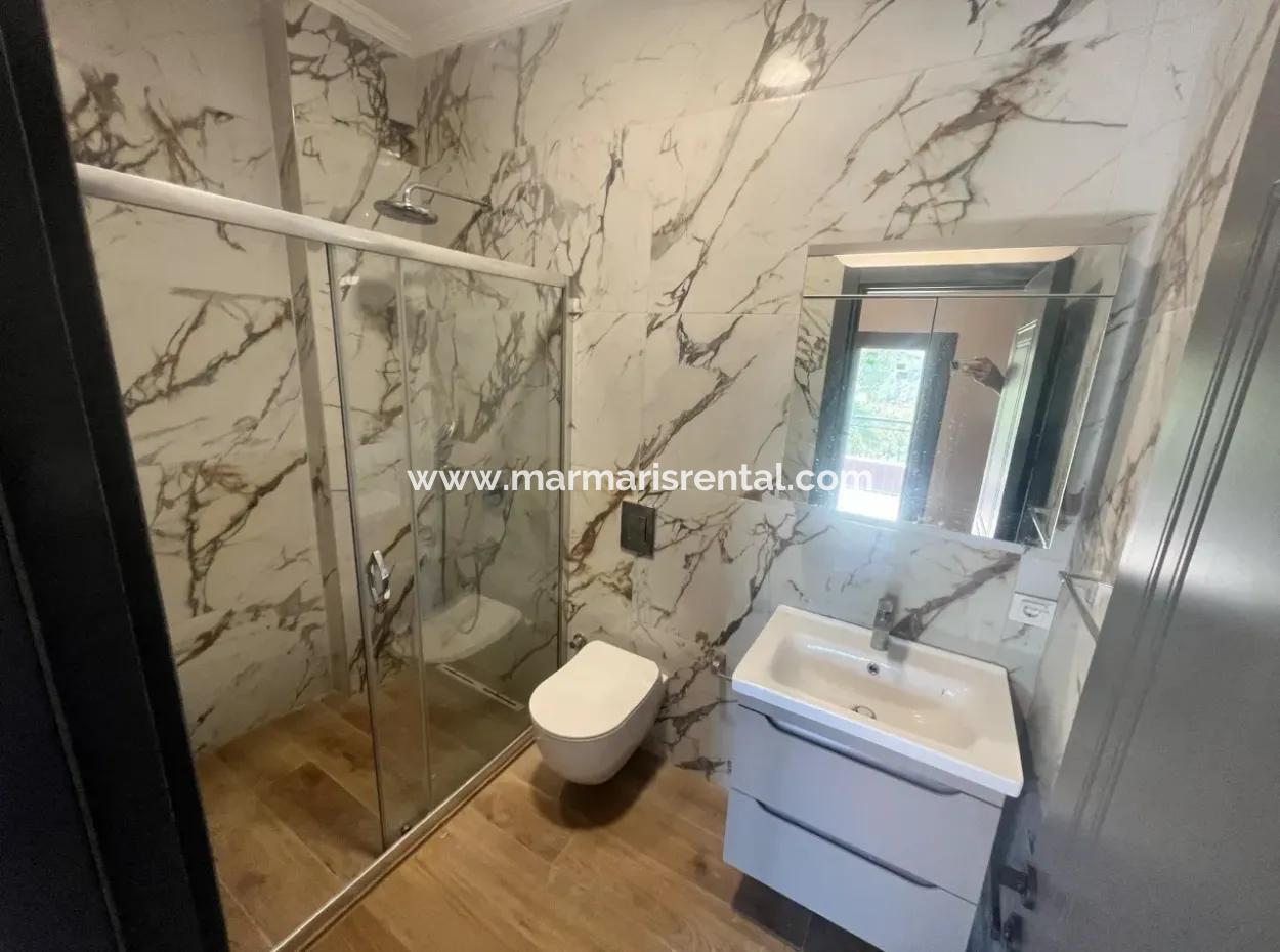 Herrlicher Blick Auf Die Natur Freistehender Garten Mit Parkplatz, Pool Mit Swimmingpool, 3 Zimmer, 4 Bäder, Ultra-Luxusvilla Zum Verkauf, 3 Etagen Auf Einem 500M2 Großen Grundstück