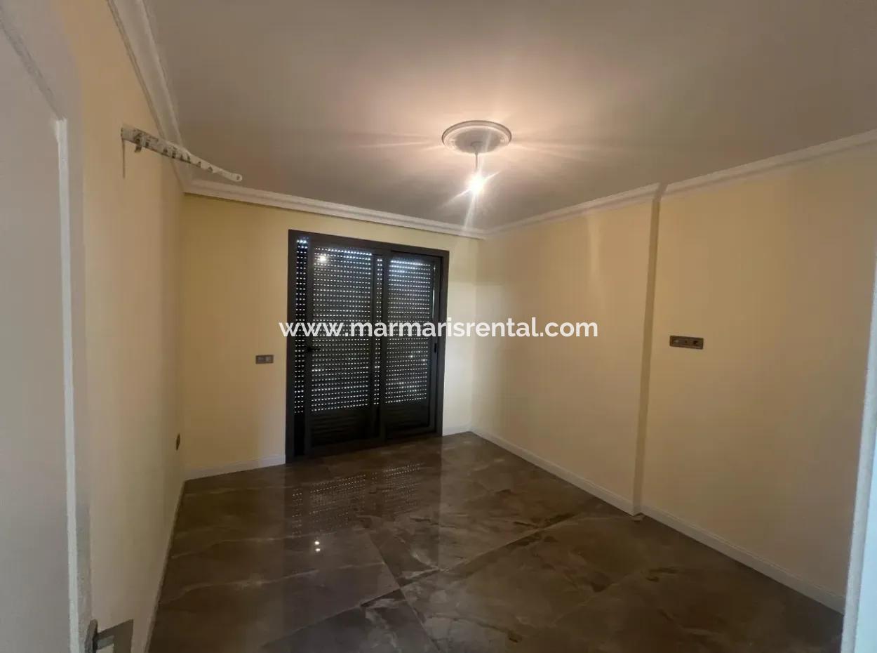 Neubau Mit Freistehendem Swimmingpool In Der Nähe Des Meeres Im Viertel Icmeler Im Bezirk Marmaris 3 Zimmer, 1 Wohnzimmer, 3 Bäder, 200M2 Ultra-Luxusvilla Zum Verkauf Auf Einem Grundstück Von 350M2