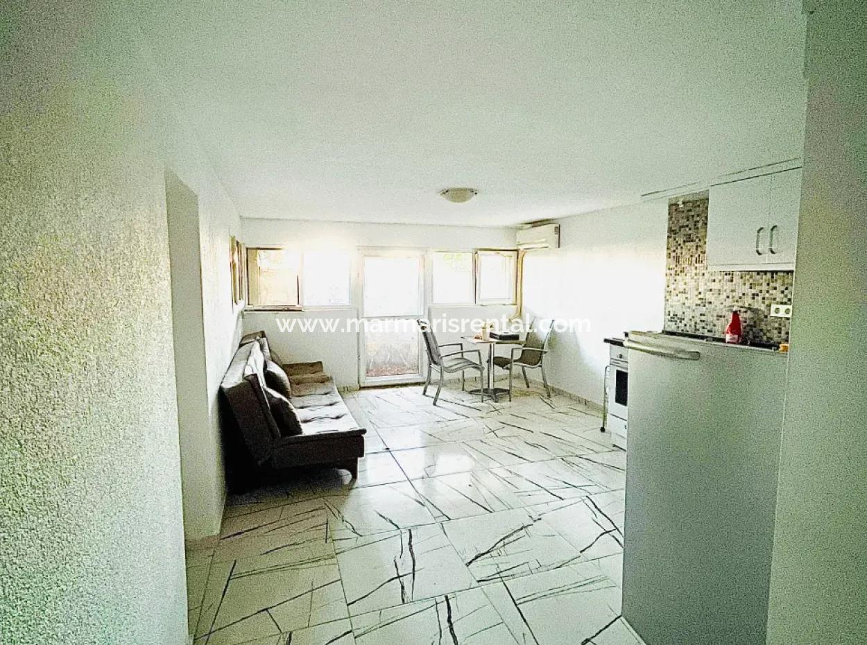 Sie Sind Nur Wenige Schritte Vom Meer Entfernt. Wirklich! Wohnung Direkt Am Wasser.