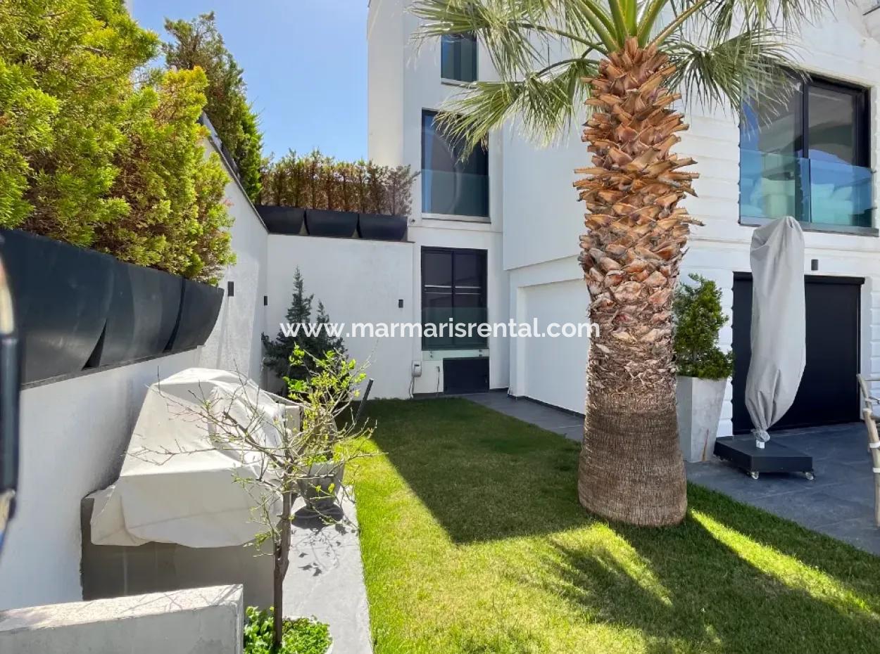 ???????? Luxuriöse Triplex-Villa Nur Wenige Schritte Von Der Yalıkavak Marina Entfernt!