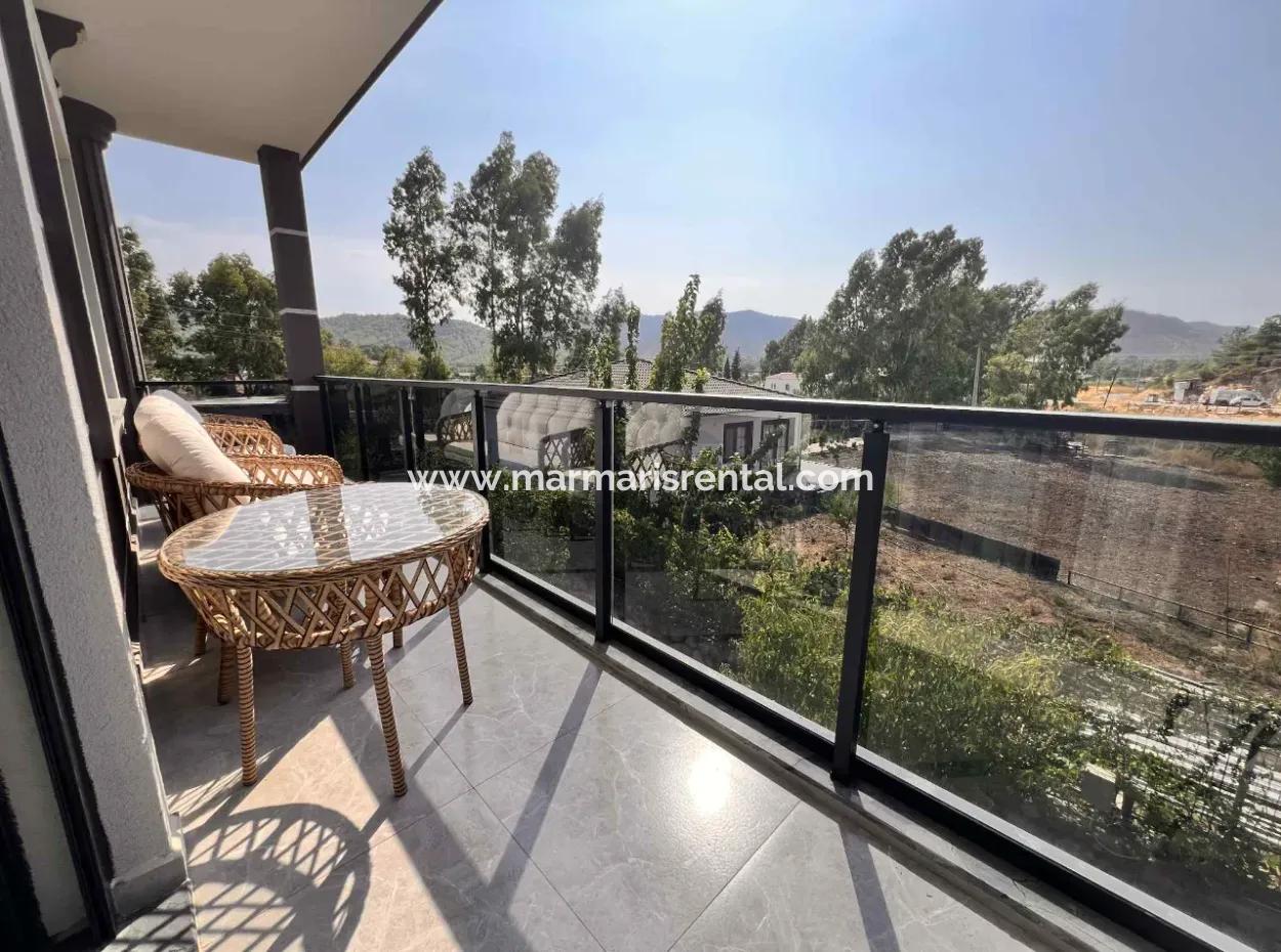 Tolles Portfolio! Die Einzigartige Natur Von Marmaris Und Seine Lage In Der Nähe Des Zentrums. 5 Einheiten Von 2 1 Voll Möblierten Wohnungen, Die Für Die Vermietung Von Unternehmen Im Gebäude Geeignet Sind