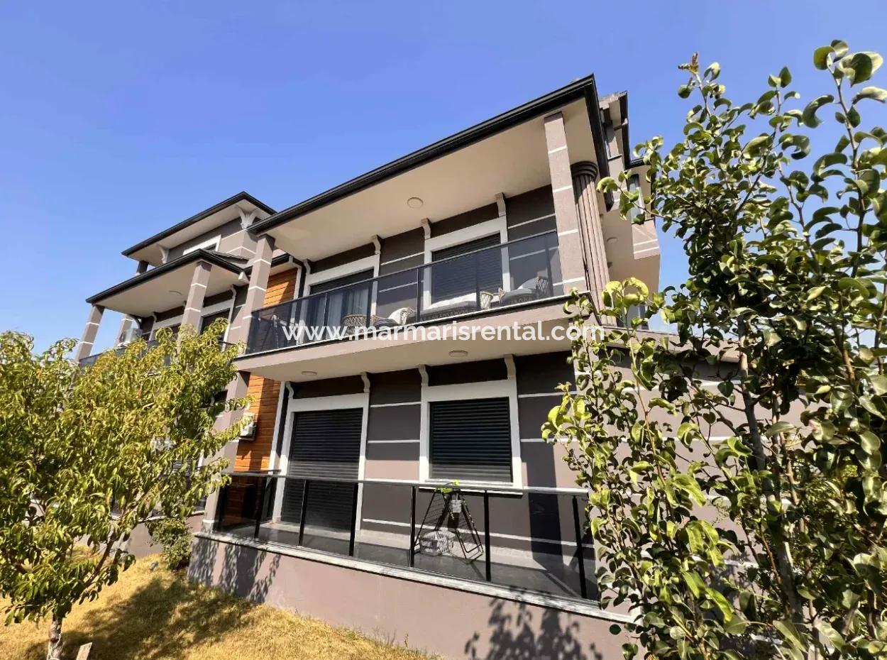 Tolles Portfolio! Die Einzigartige Natur Von Marmaris Und Seine Lage In Der Nähe Des Zentrums. 5 Einheiten Von 2 1 Voll Möblierten Wohnungen, Die Für Die Vermietung Von Unternehmen Im Gebäude Geeignet Sind