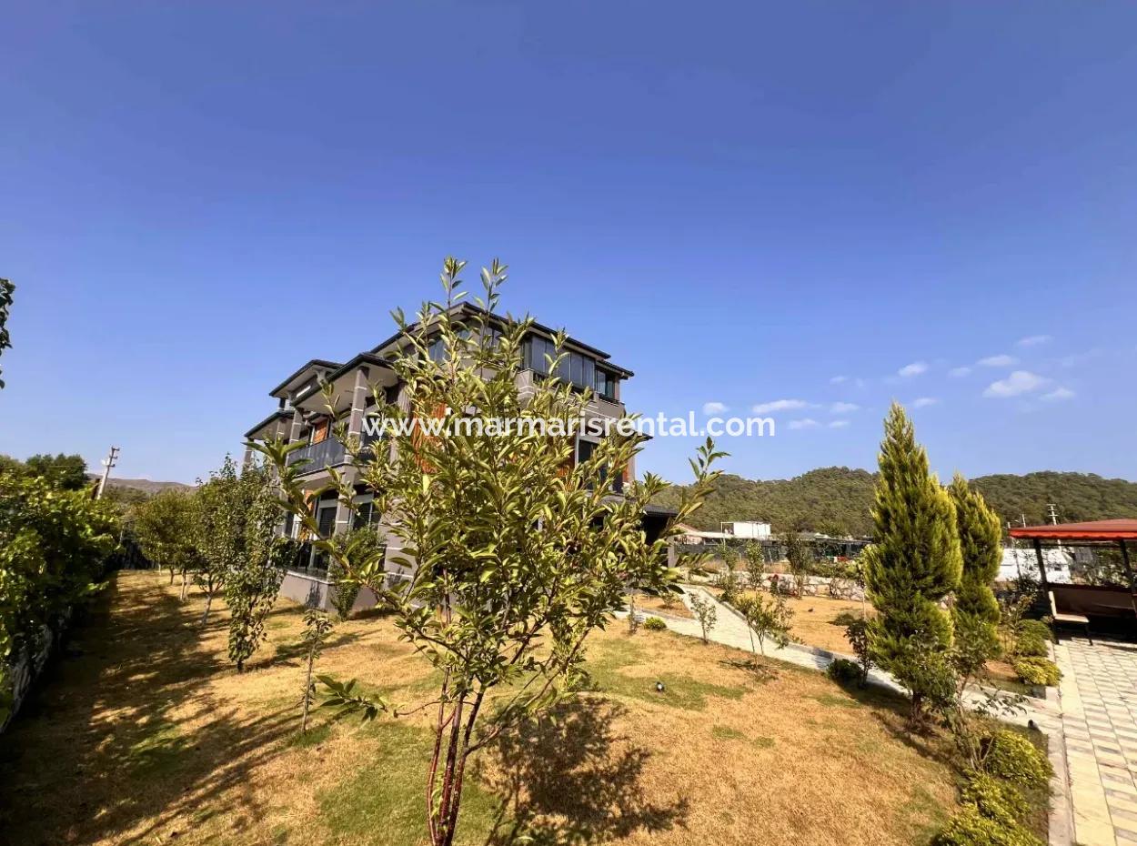 Tolles Portfolio! Die Einzigartige Natur Von Marmaris Und Seine Lage In Der Nähe Des Zentrums. 5 Einheiten Von 2 1 Voll Möblierten Wohnungen, Die Für Die Vermietung Von Unternehmen Im Gebäude Geeignet Sind