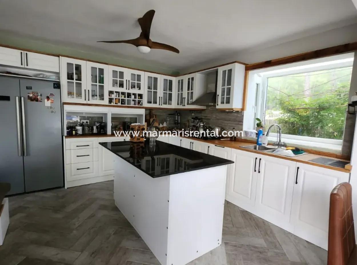 Ortaca-Stadtteil Zum Verkauf 10.000 M² Maßgefertigtes Bauernhaus Mit Pool