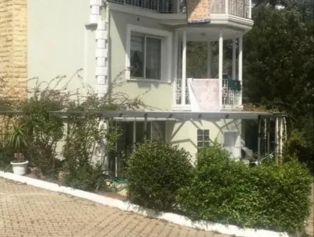 240 M2 4 Zimmer 2 Wohnzimmer Villa In Marmaris Beldibi Forex Mit Einem Garten Zum Verkauf.ein Olympisches Schwimmbecken.