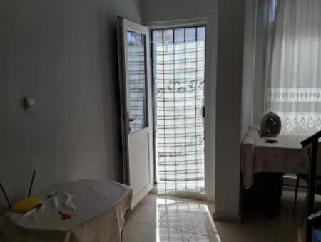 Armutalan Neighborhood 3÷1 Freistehendes Dreifachhaus Zum Verkauf