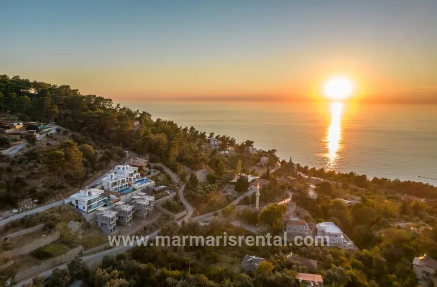 4+1 Bedroom Detached house For sale in Faralya Nbh. Fethiye - 500 m²