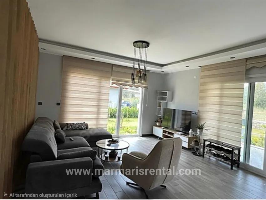 4+1 Bedroom Detached house For rent in Hisarönü Nbh. Marmaris - 500 m²