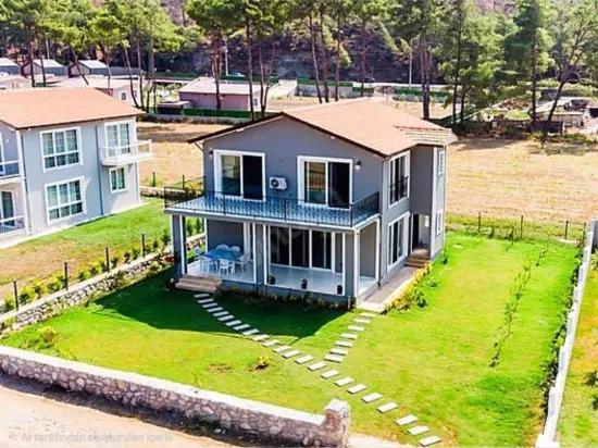 Fully Detached 4+1 Furnished Rental Listing – 400 m² Private Garden, 30 m² Terrace – Hisarönü Neighbourhood
