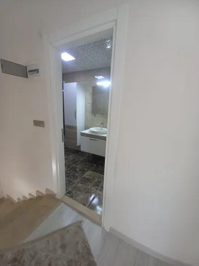 Çıldır Neighbourhood 7-year-old Young Building 3+1 Furnished Rental Apartment