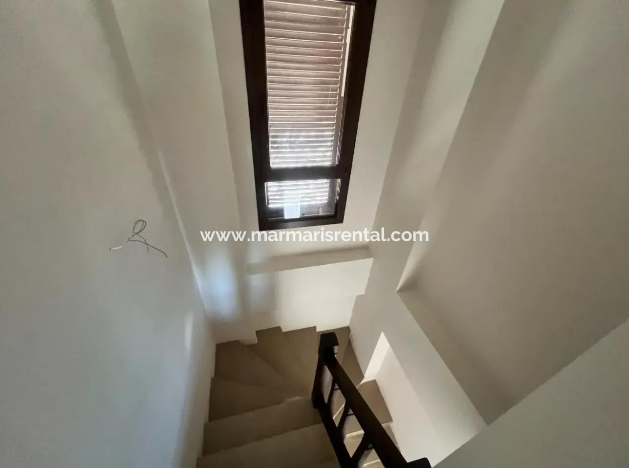 Villa For Sale In Marmaris Çetibeli Neighborhood With 3 Bedrooms And 3 Bathrooms In A Complex With A Detached Garden And Swimming Pool With Forest View