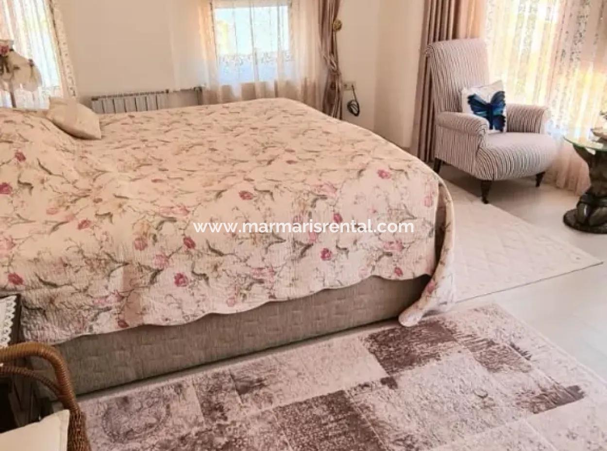 Villa For Sale In Armutalan, Marmaris With A Fully Detached Garden And Pool