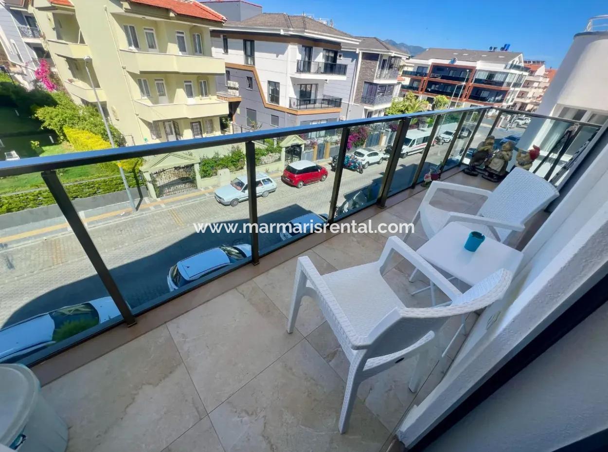 2 Rooms 1 Living Room New Building Upper Duplex Double Bathroom 90 M2 Apartment For Sale In The Center Of Marmaris Close To The Sea