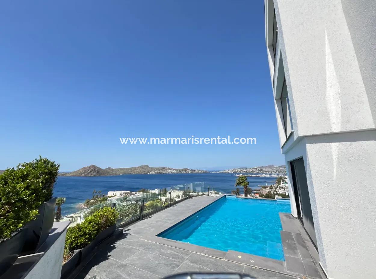 ???????? Luxurious Triplex Villa Just Steps From Yalıkavak Marina!