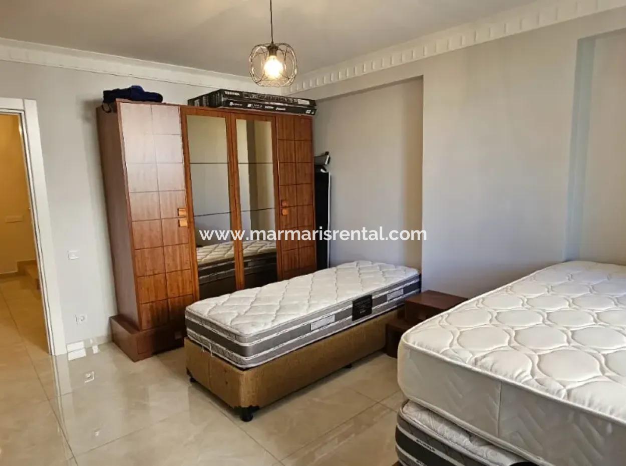 Camiavlu Neighborhood 3 1 Reverse Duplex For Sale In A Secure Site With Pool