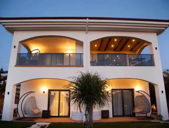 Custom-Built 7-Room Boutique Hotel For Sale In The Center Of Datca