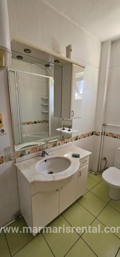В İçmeler'de краткосрочная аренда 2+1 квартиры, кухня, отличная квартира