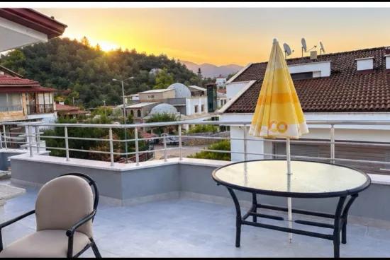 в Marmaris Camiavlu с отдельным бассейном & с широким садом 4+1 меблированный аренда Lux Триплекс