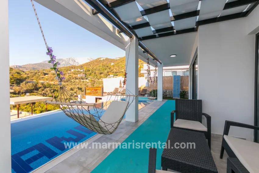 Fethiye Faralya Mah. Satılık 4+1 Müstakil ev - 500 m²