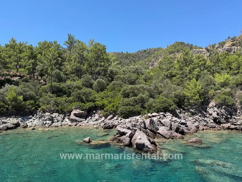 Marmaris Turunç koyunda denize sıfır 4700 m2 kontrollü kullanım alanı