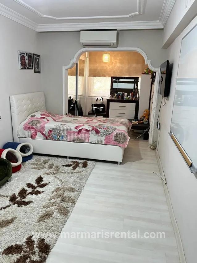 Marmaris Tepe Mah. Satılık 3+1 Daire - 160 m²