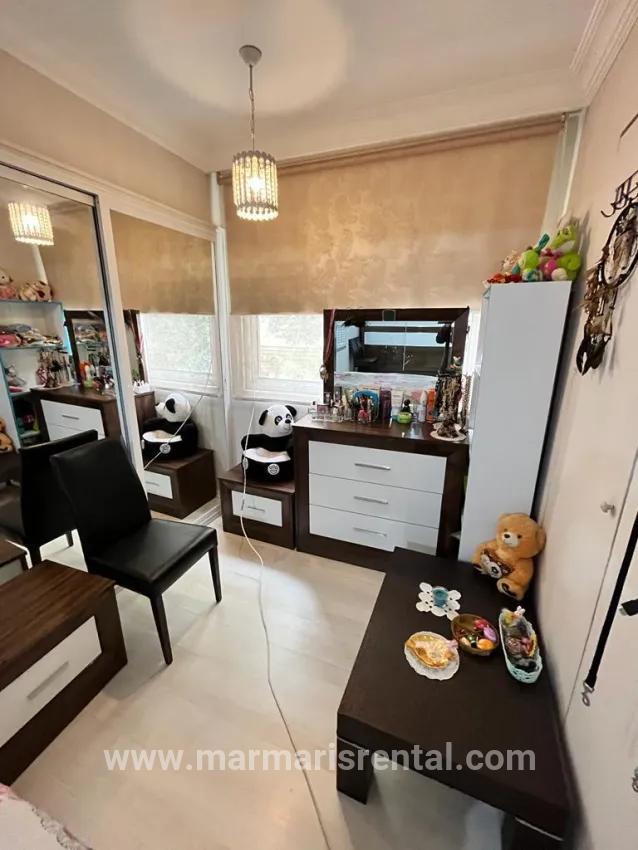 Marmaris Tepe Mah. Satılık 3+1 Daire - 160 m²