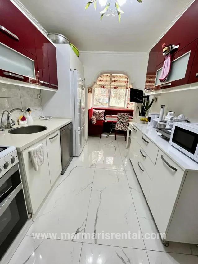 Marmaris Tepe Mah. Satılık 3+1 Daire - 160 m²