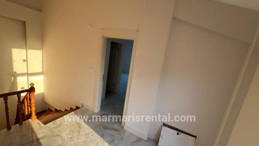 Ula Kızılyaka Mah. Satılık 3+1 Villa - 465 m²
