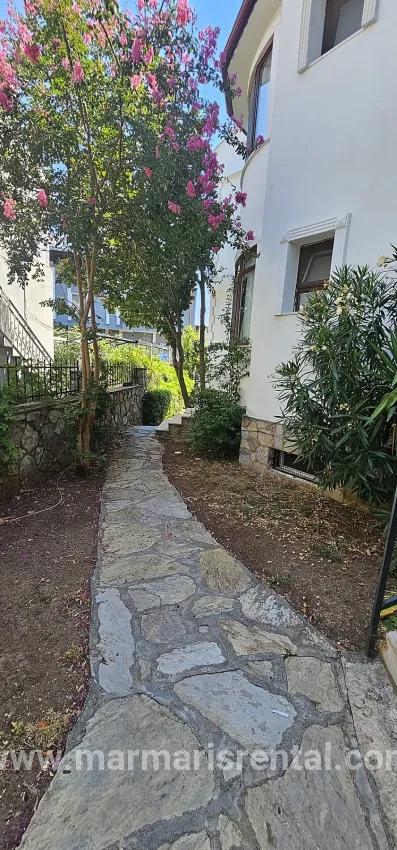 Marmaris Armutalan Mah. Satılık 3+1 Villa - 160 m²