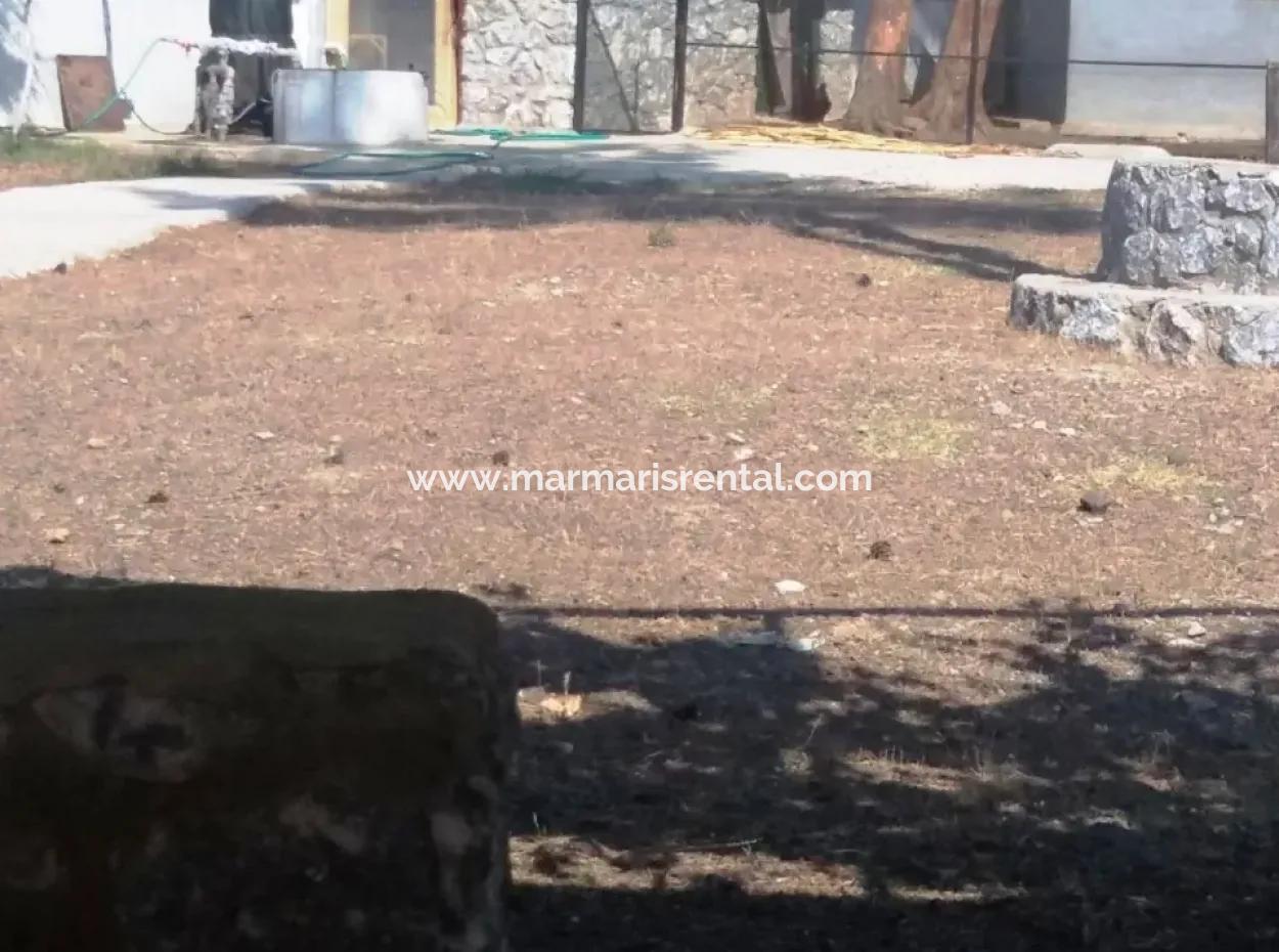 Marmaris İçinde 7000M2 Arsa Üzerine Kurulu 8 Oda Çiftlik Evi Havuz Mevcut