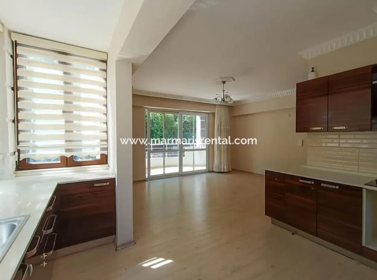 Marmaris İlçesi Beldibi Mahallesi Doğa Manzaralı Yüzme Havuzlu Site İçerisinde 3+1 Bahçe Dubleks Satılık Daire