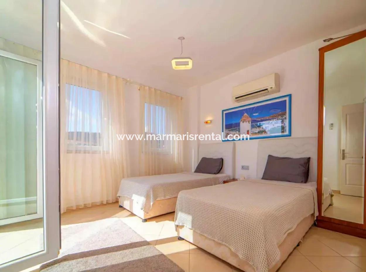 Kalkan,Da Muhteşem Deniz Manzaralı Yüzme Havuzu Mevcut Müstakil Satılık Villa Özel Yapım Bir Villa