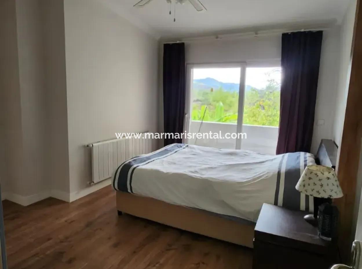 Ortaca Mahallesi Satılık 10.000 M2 İçerisinde Özel Yapım Havuzlu Çiftlik Evi