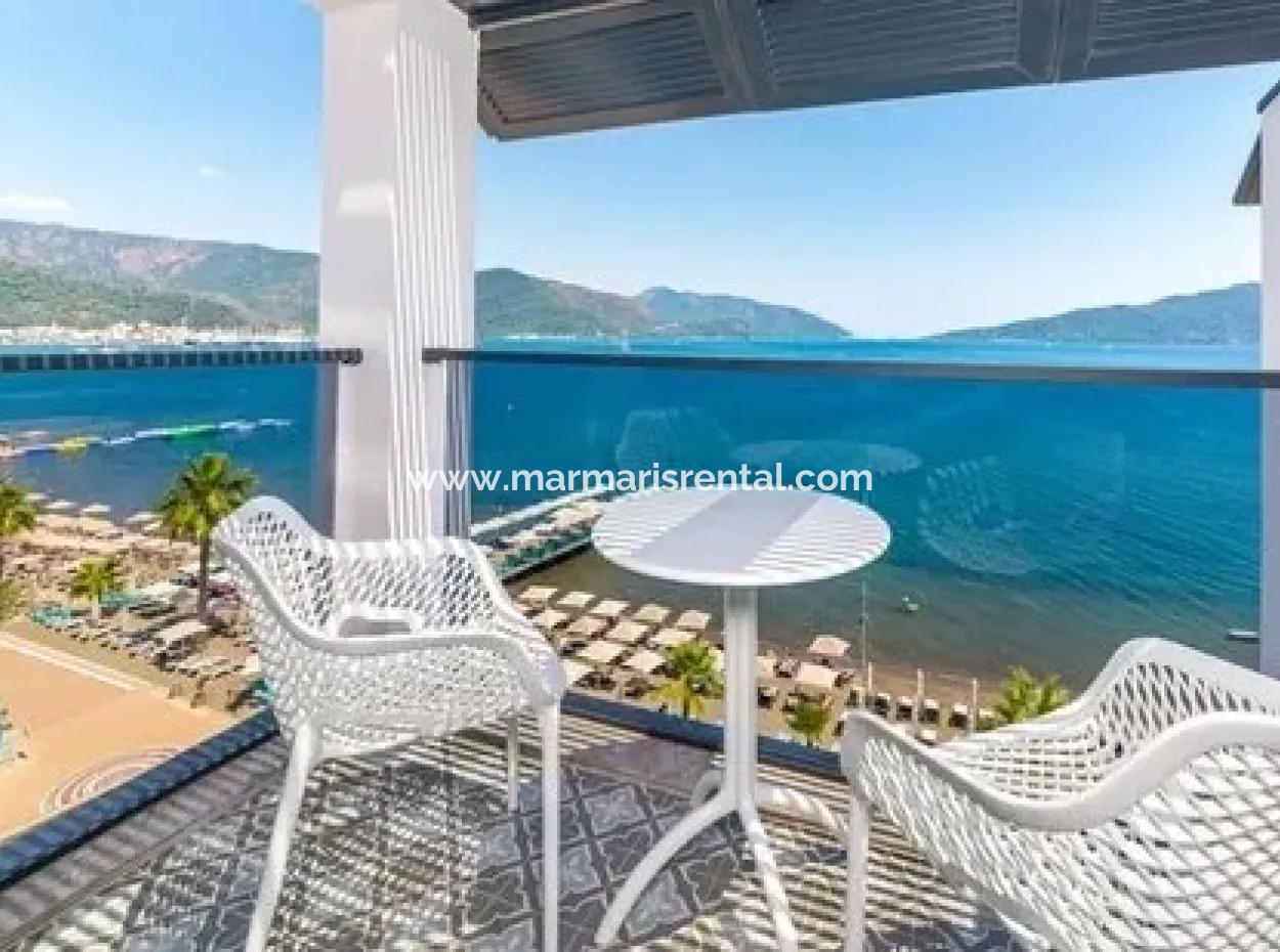 Marmaris Merkezinde Denize Sıfır Satılık Butik Otel 45 Oda