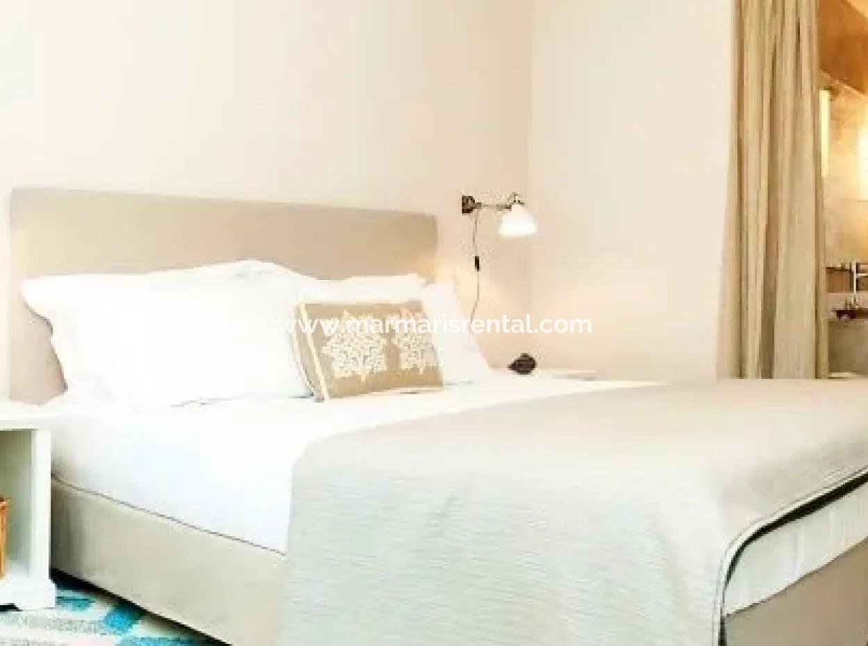 Marmaris,Den 20 Km Uzaklıkta Denize Sıfır Satılık Butik Otel 20 Oda