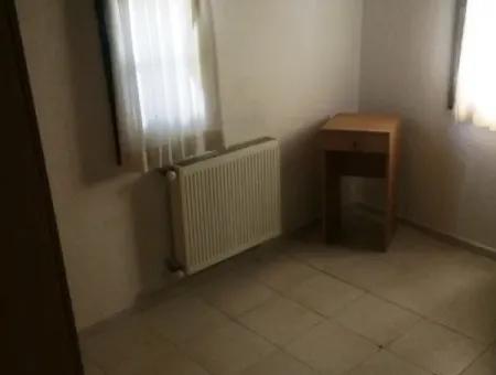 Gökova Bölgesinde Satılık Yüzme Havuzlu 8 Oda Taş Villa 740M2 Arsa