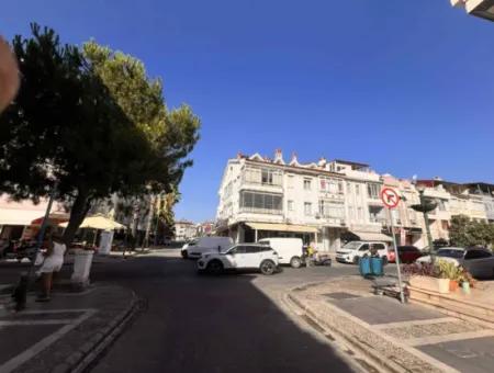 Marmaris Marina Bölgesinde Katma Değeri Yüksek Köşebaşı 45M2 Satılık Mağaza