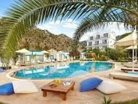 Marmaris,Den 40 Km Uzaklıkta Denize Sıfır Satılık 30 Oda Butik Otel