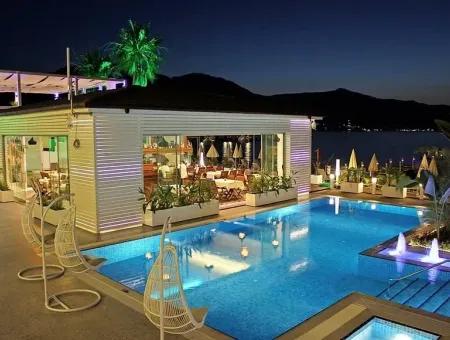 Marmaris,Den 40 Km Uzaklıkta Denize Sıfır Satılık Butik Otel İskelesi Mevcut